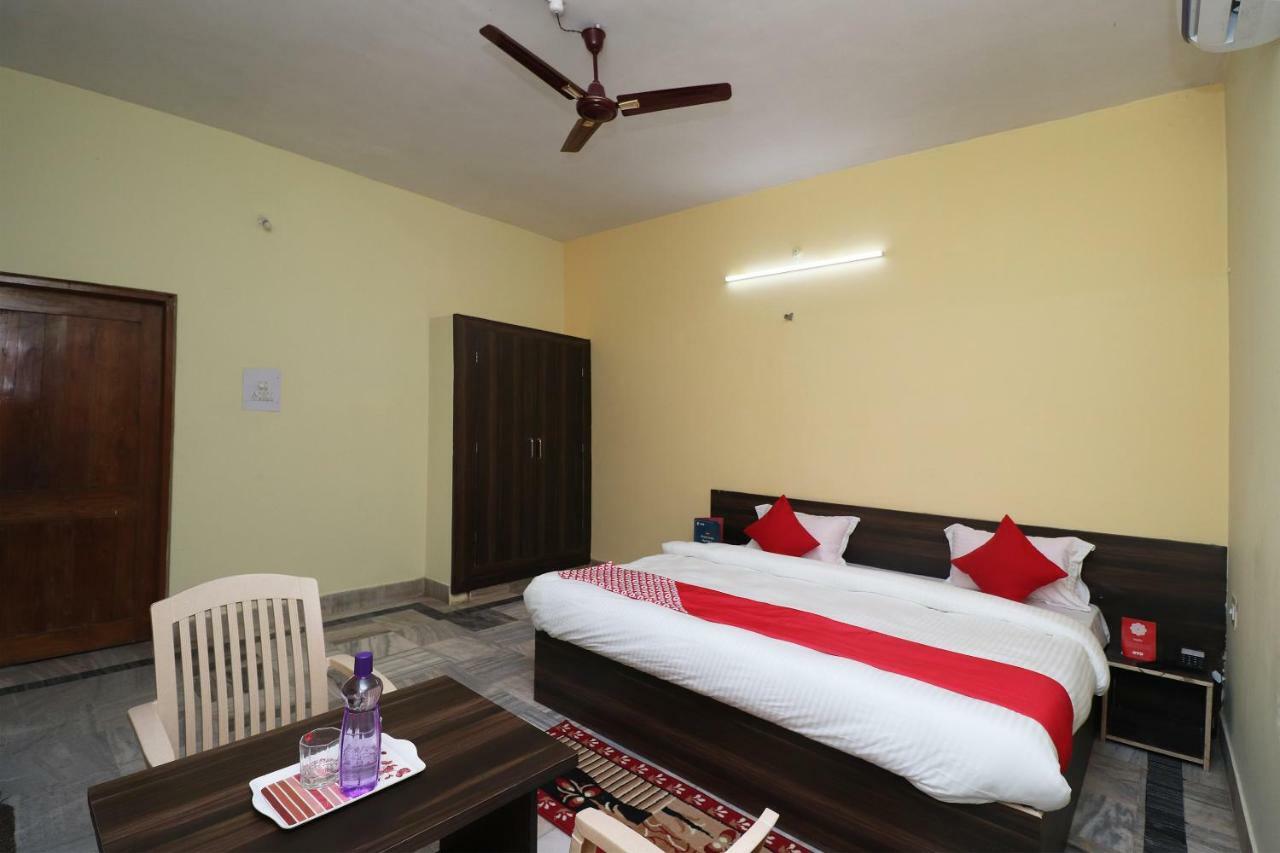פורי Oyo 35736 Shree Jagannath Lodge מראה חיצוני תמונה